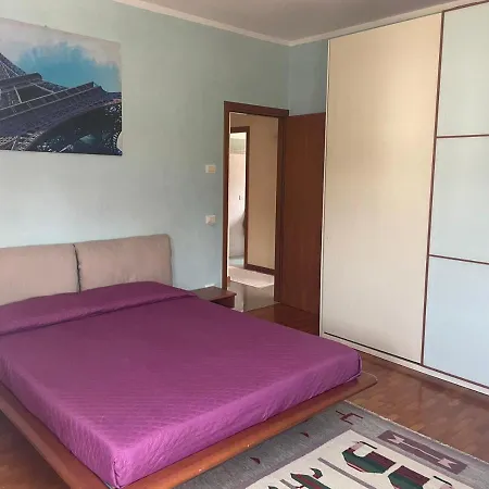Apartment White Smile *